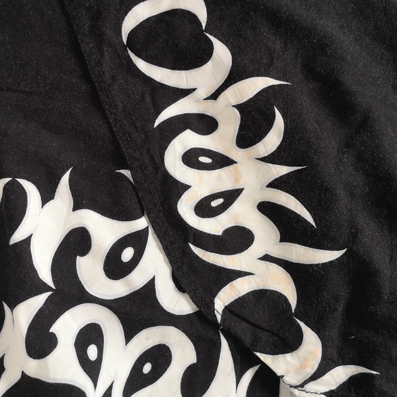 Vintage 90s Gothic Baddie Black Sarong w/ Tribal Tattoo Band Design - Picture 4 of 6